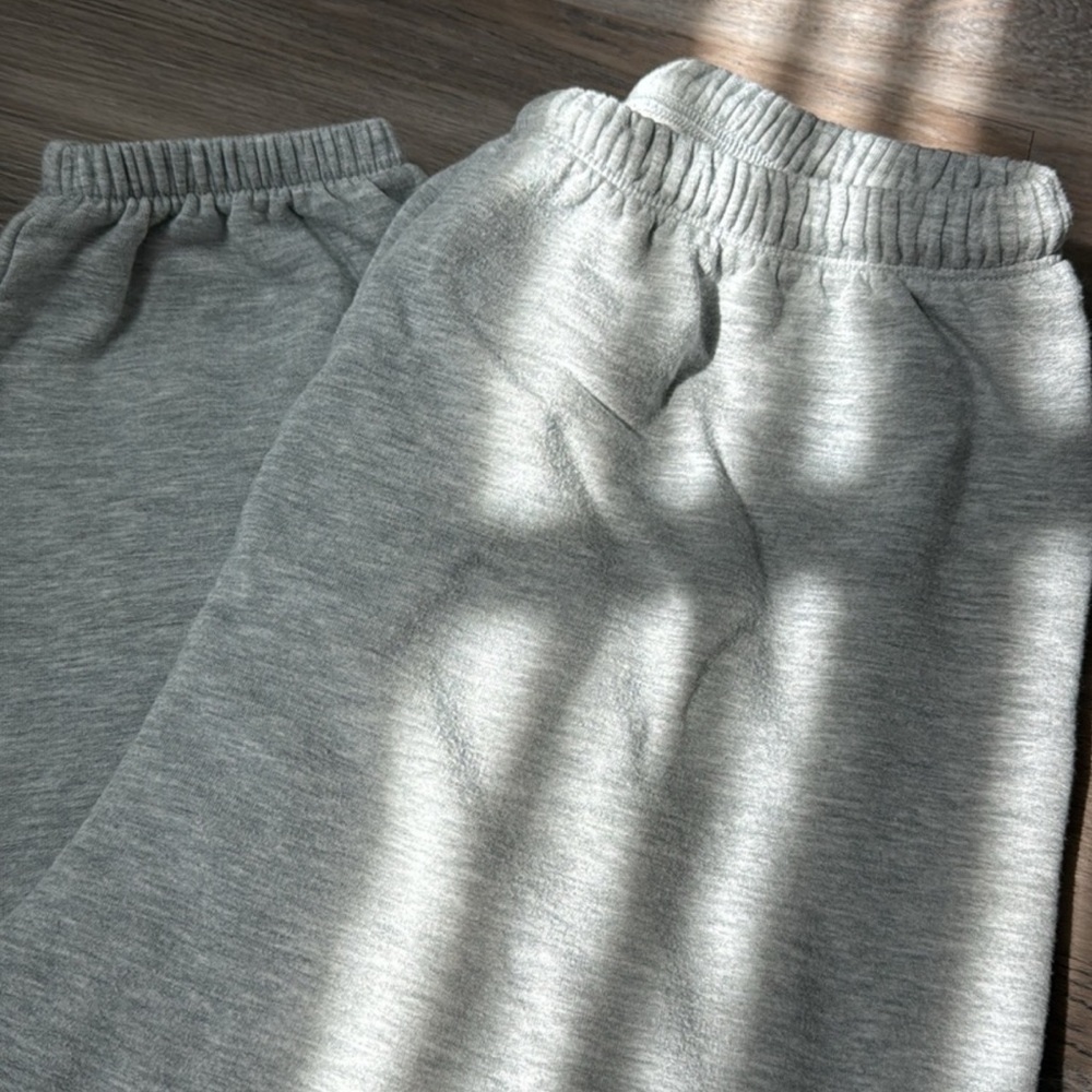 3 pairs of aerie fleece sweatpants